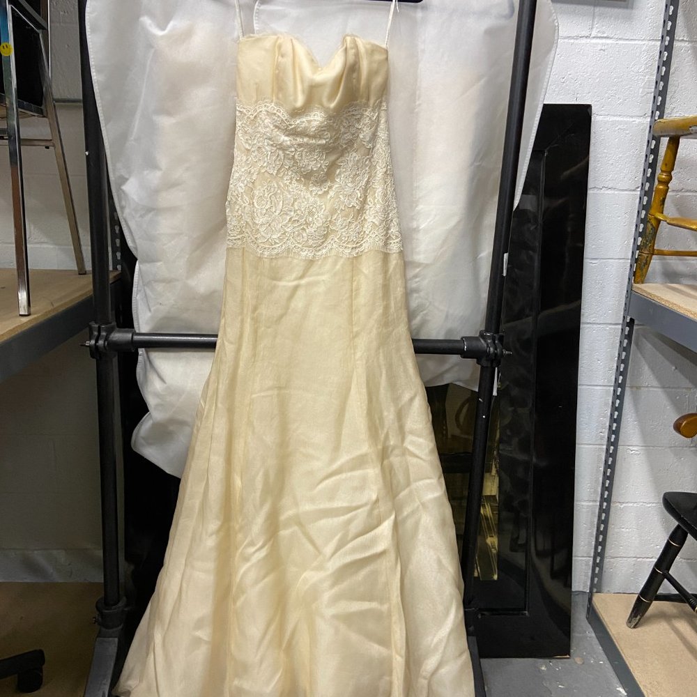 RIVINI WEDDING DRESS